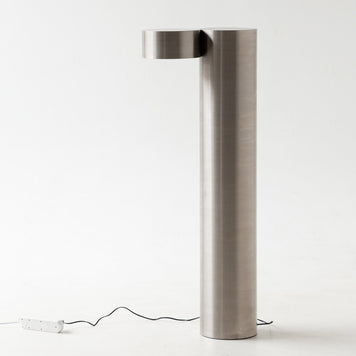 X Floor lamp
